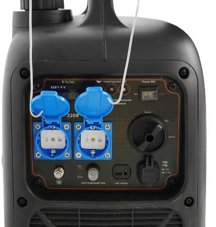 Бензиновый генератор  3800i