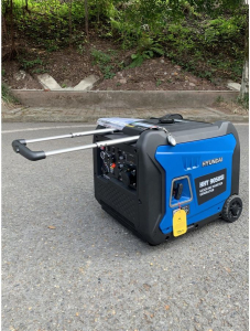 Бензиновый генератор Hyundai HHY 9050Si  портативный фото