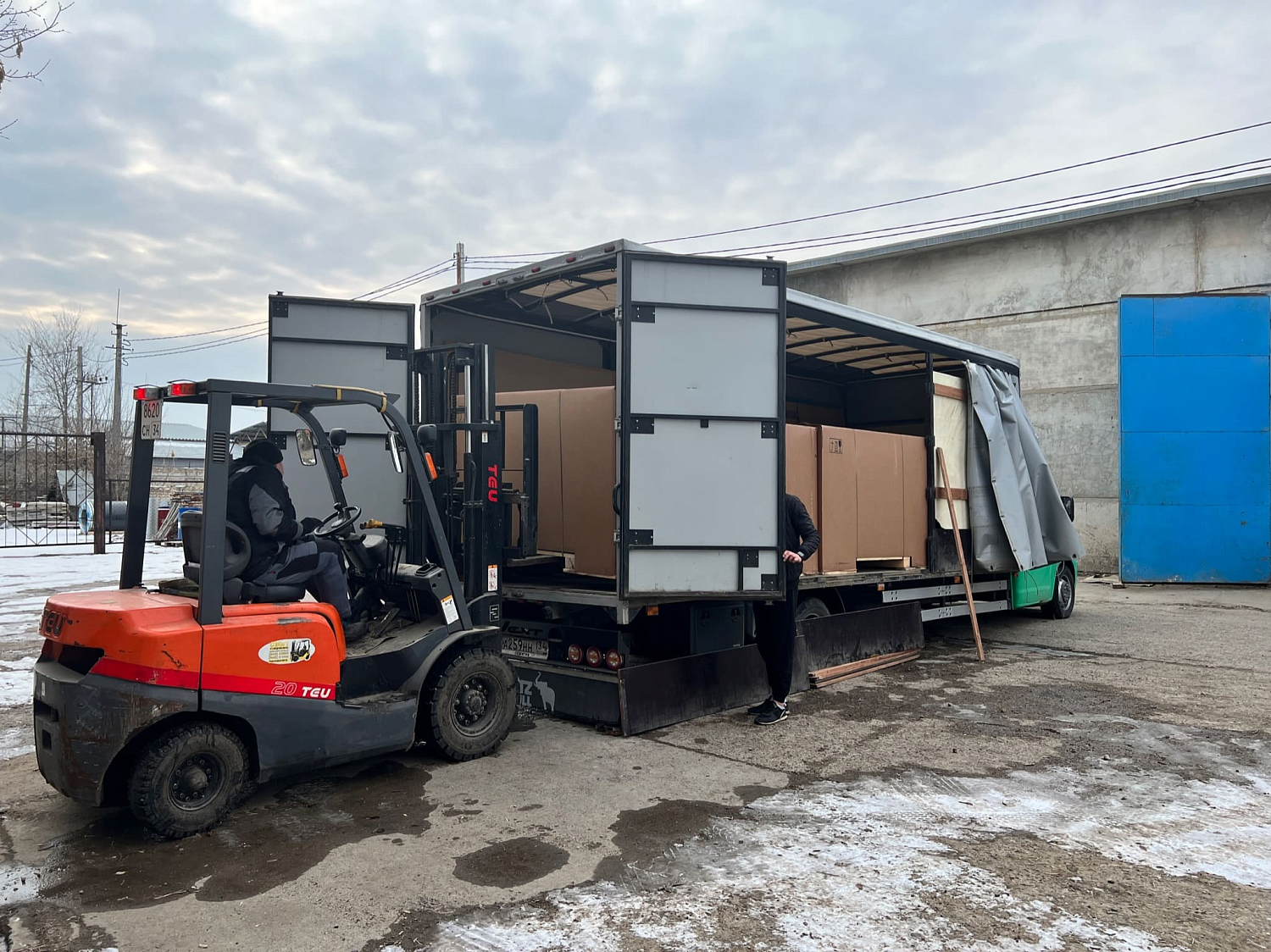 Отгрузка поршневых компрессоров REMEZA СБ4/Ф-270.LB75 в г. Волгоград