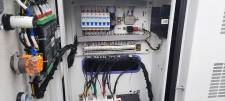 Дизельный генератор  AD-20-Т400 Prof в кожухе со встроенным АВР