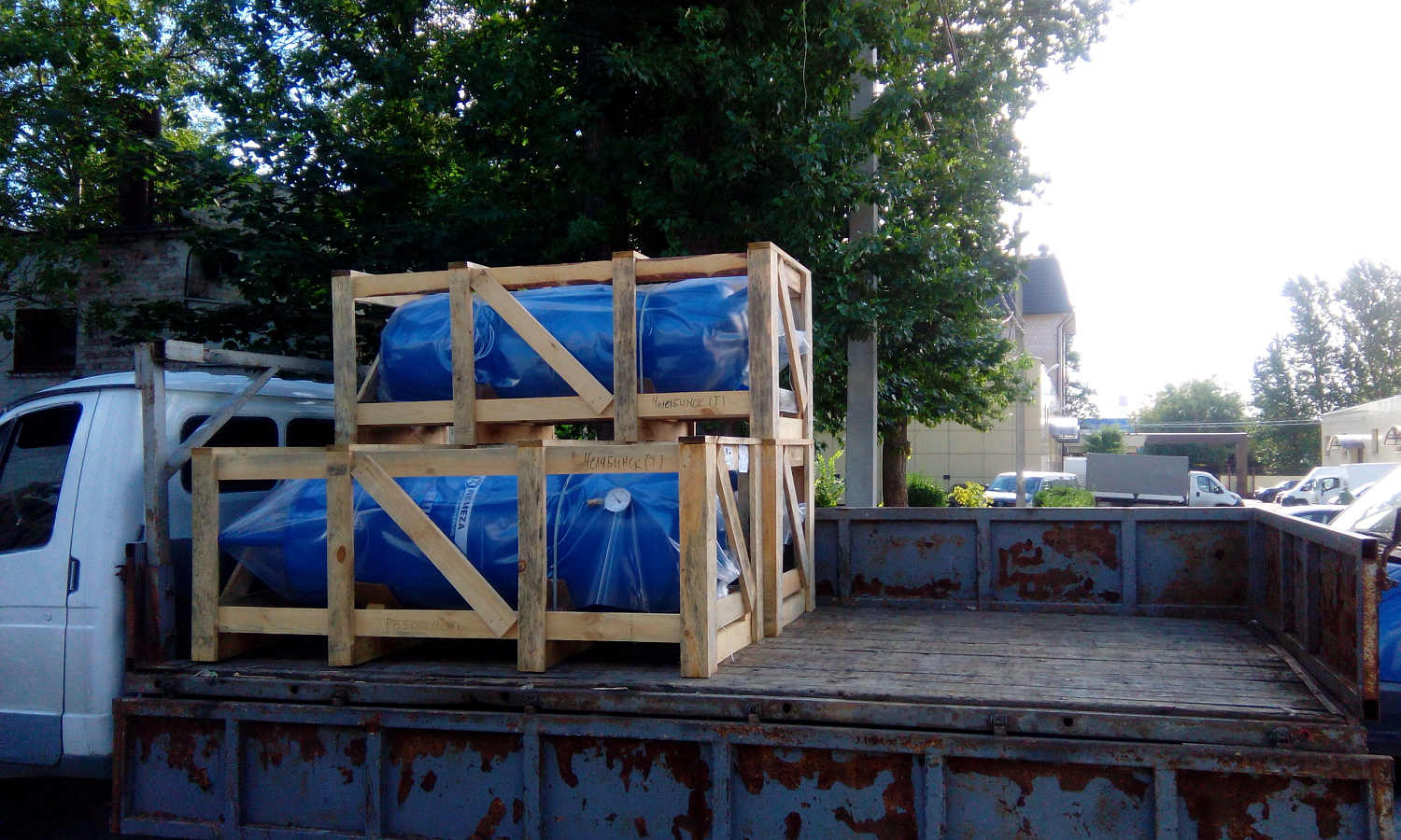 Доставка бензиновых генераторов Fubag WS 230 DDC ES  и ресиверов клиенту в Челябинск