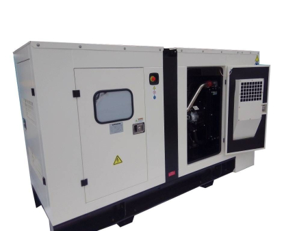 Дизельный генератор  LG138C (100 кВт) в кожухе с АВР