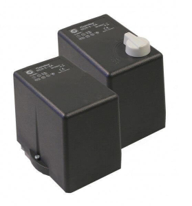 R 4996110673 Прессостат Condor MDR3/11 3х1/4"F+1х3/8"F, 6,3А, 380В (аналог 7250450000) для 200lb40 фото