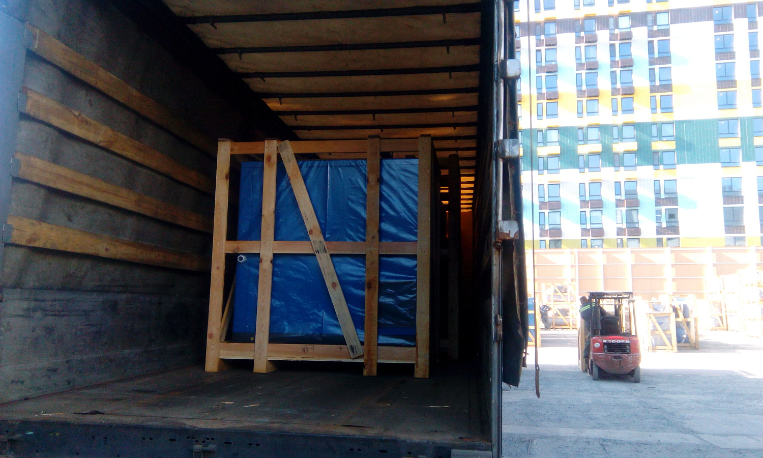 Отгрузка фуры компрессоров Remeza